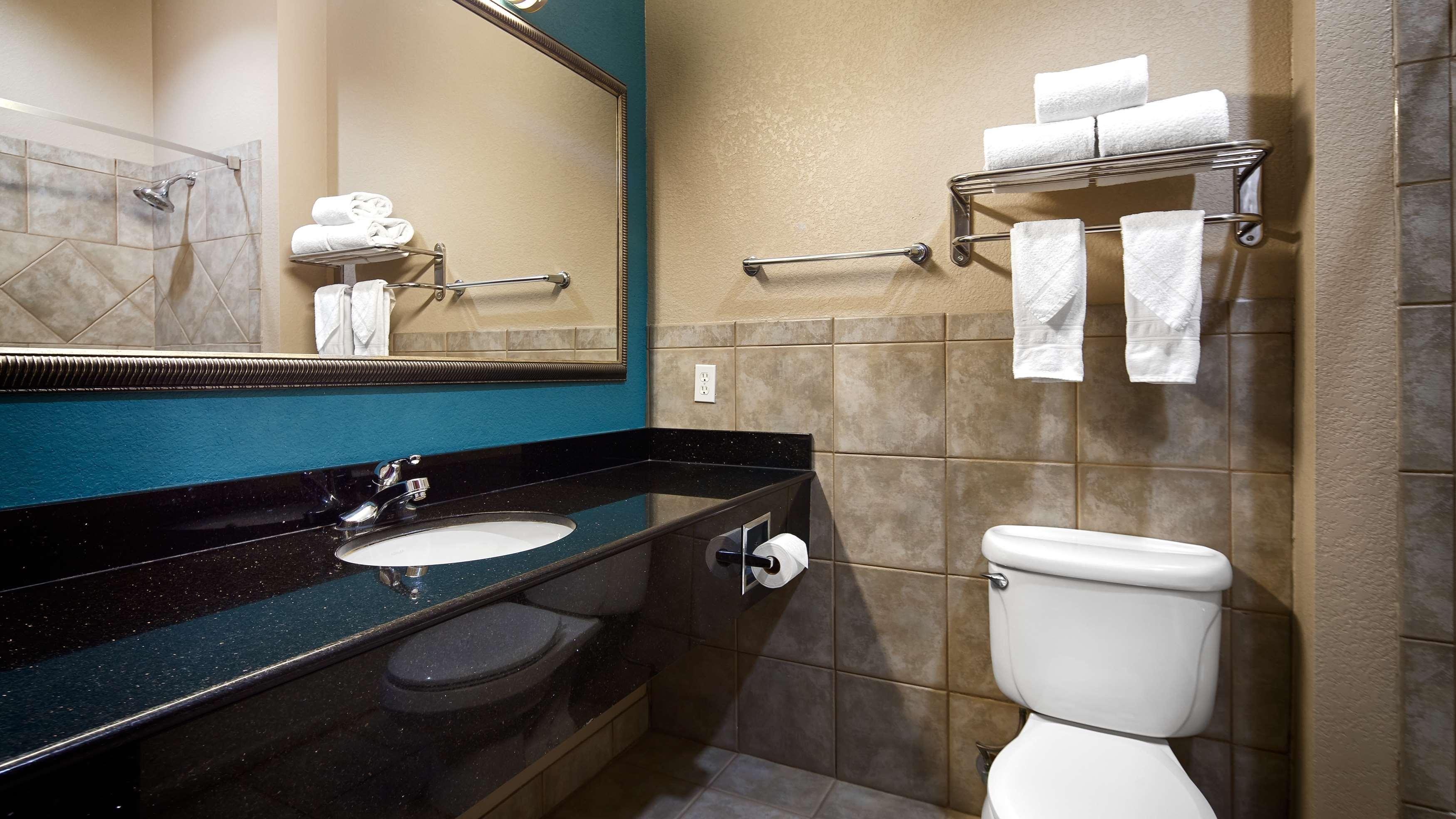 Western Hotel Mineola